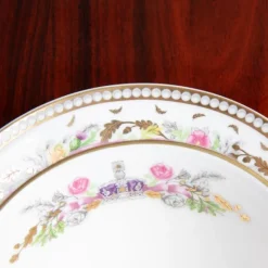 Queen Elizabeth Ii Commemorative Teacup And Saucer Cups & Saucers