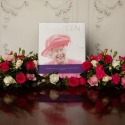 Outlet The Queen: 70 Glorious Years Royal Collection Publications