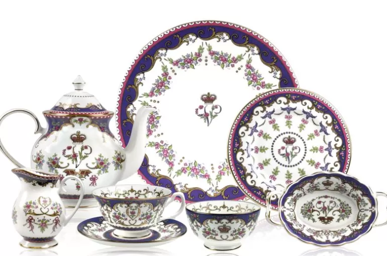 Royal Collection Shop Afternoon Tea*Queen Victoria Sandwich Plate