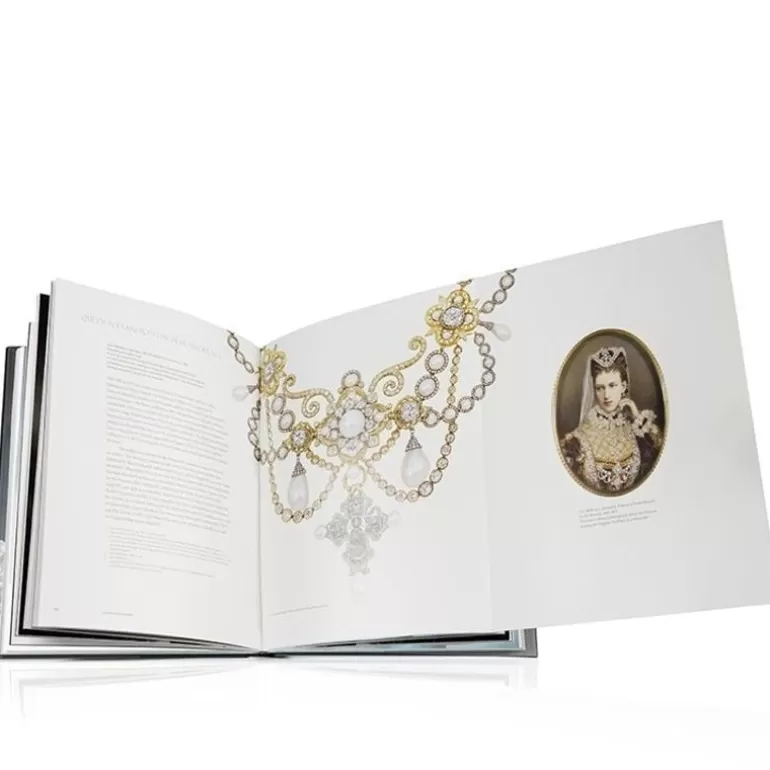 Royal Collection Shop Royal Collection Publications*The Queen'S Diamonds